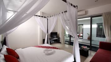 2 bedroom pool villa