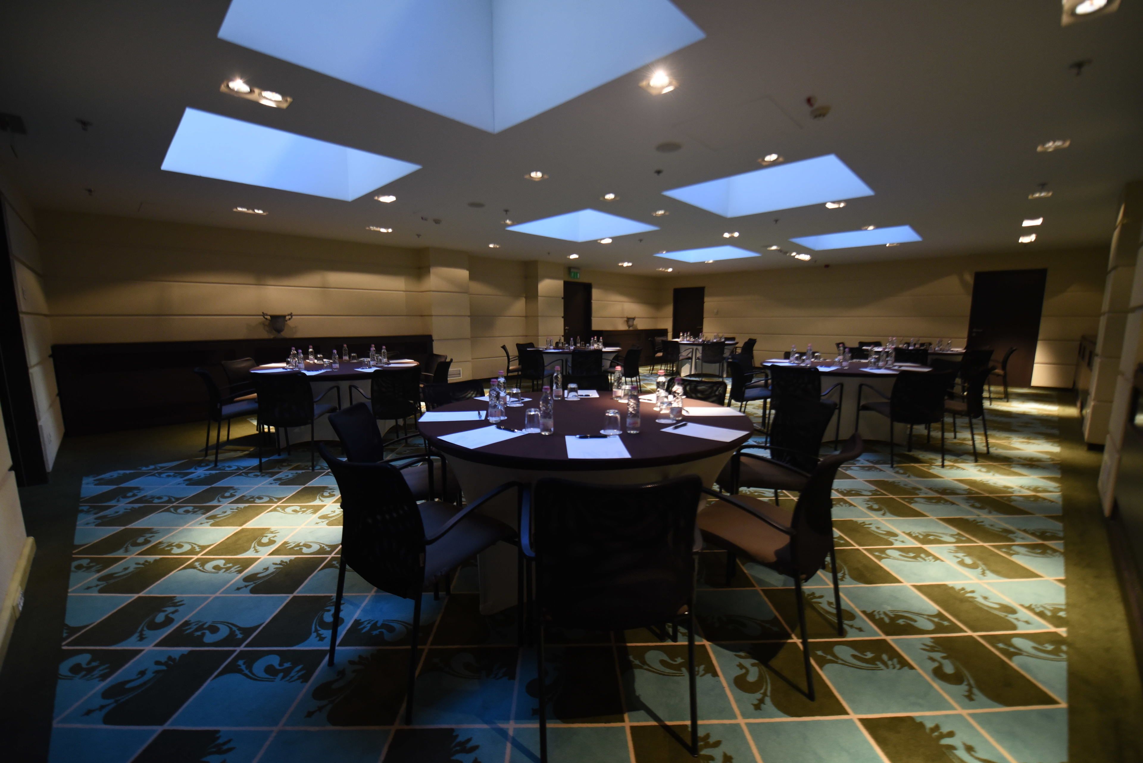 Photo - La Prima Fashion Hotel