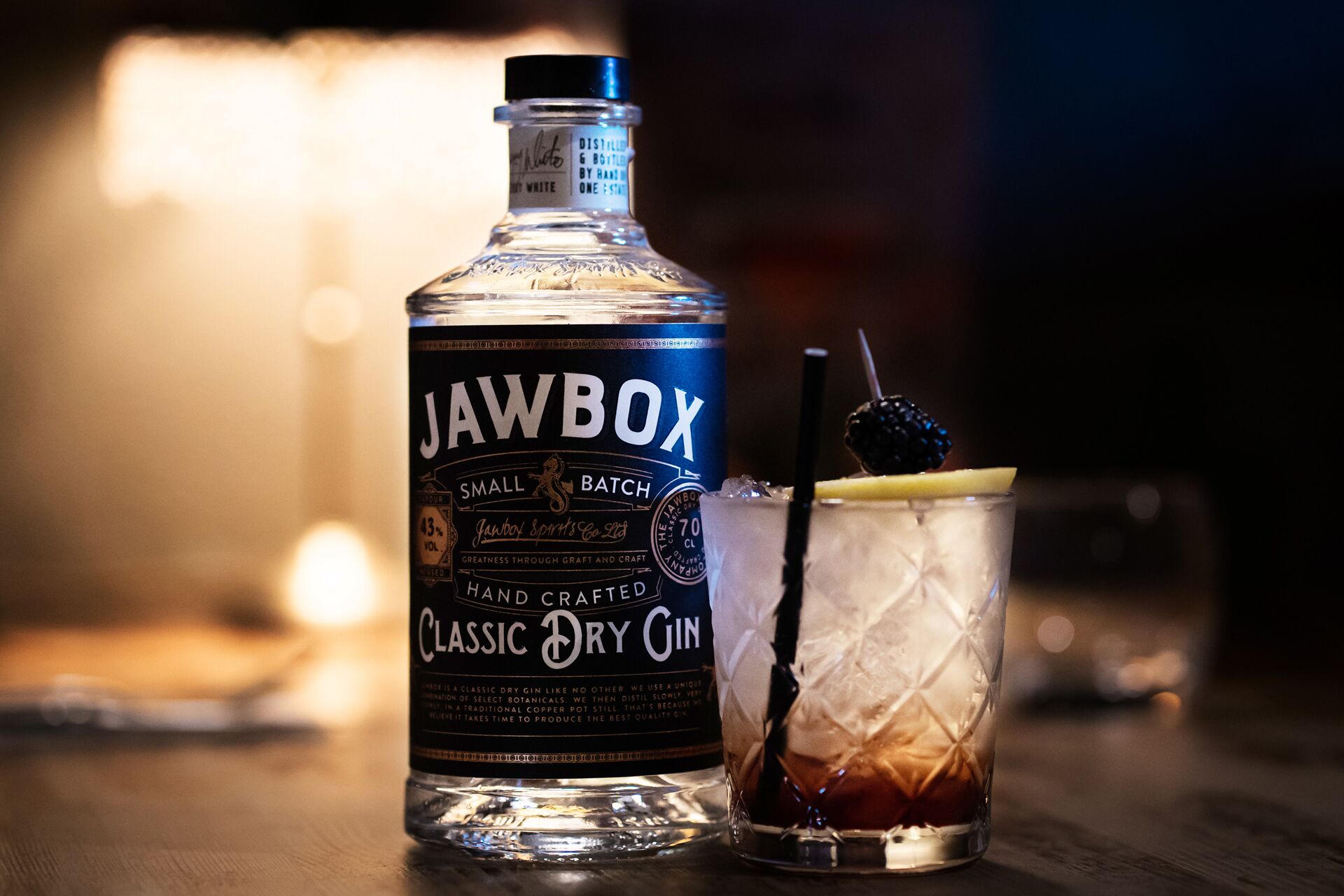 breakfast, lunch and dinner served