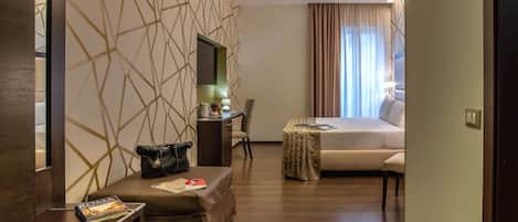 Ropa de cama hipoalergénica, cubrecamas y minibar