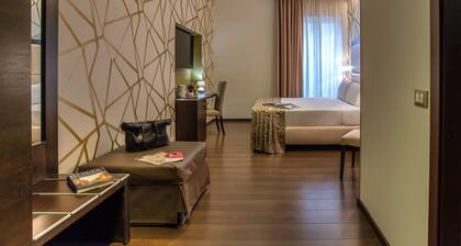 Catone District Hotel