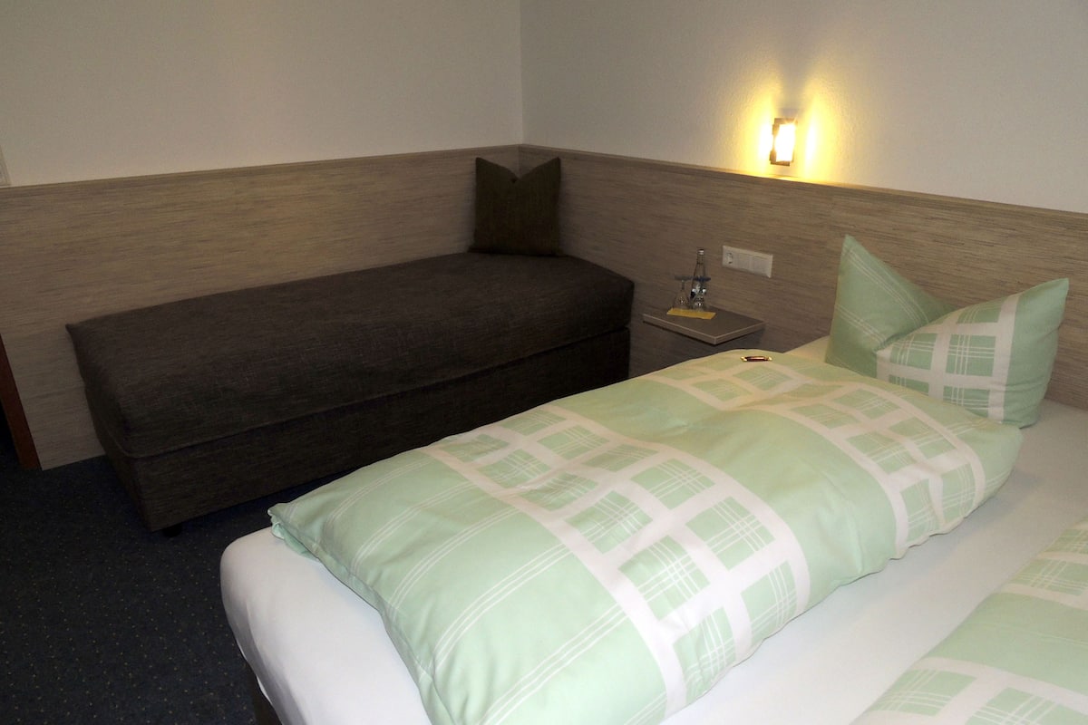 Dreibettzimmer