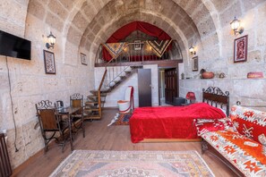 In-room safe, desk, soundproofing, iron/ironing board - Karamanli Konagi (Guzelyurt)