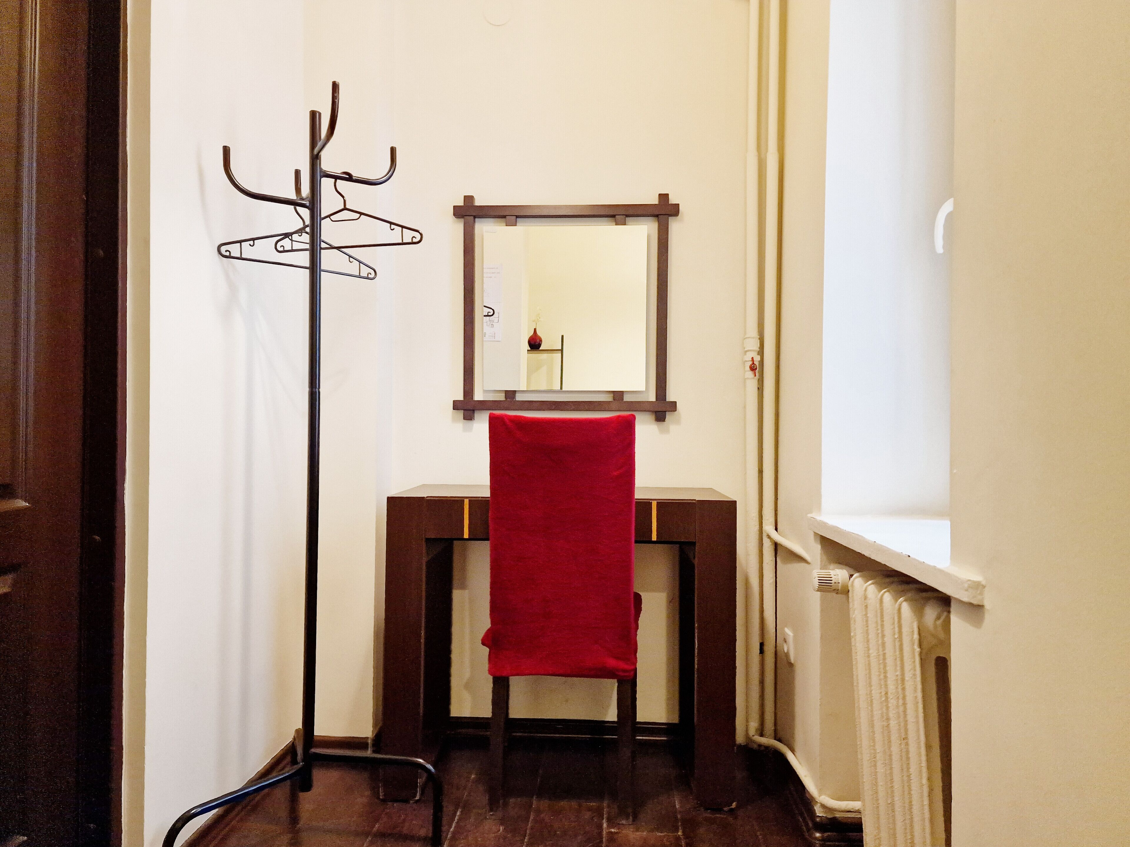 Photo - Hostel Helvetia Rooms Warsaw CITY CENTER and OLD TOWN