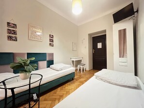 Standard Twin Room, Shared Bathroom | Hypo-allergenic bedding, individually decorated, individually furnished - ApartHostel Helvetia (Warsaw)