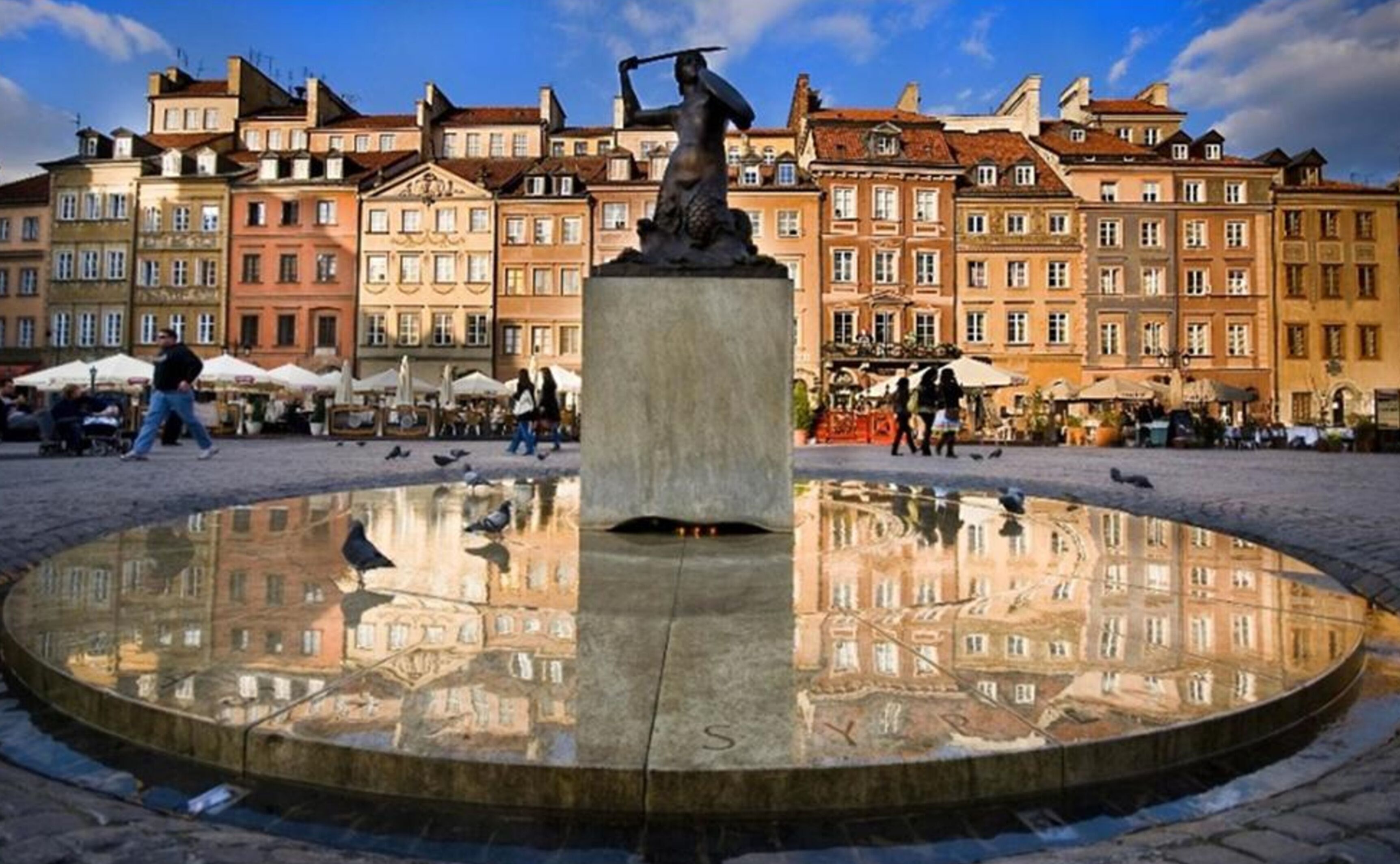 Photo - Hostel Helvetia Rooms Warsaw CITY CENTER and OLD TOWN