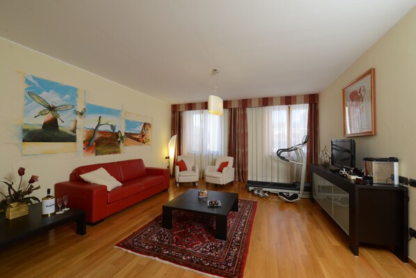 Junior Suite | Living area