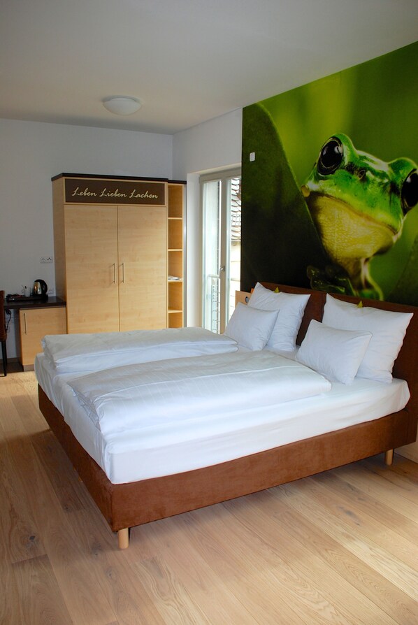 Comfort Double Room | Premium bedding, minibar, in-room safe, desk