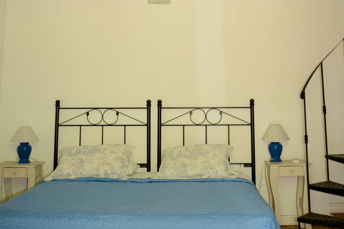 Premium bedding, in-room safe, free WiFi, individually decorated