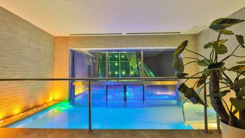 Couples treatment room(s), body treatments, hydrotherapy, aromatherapy