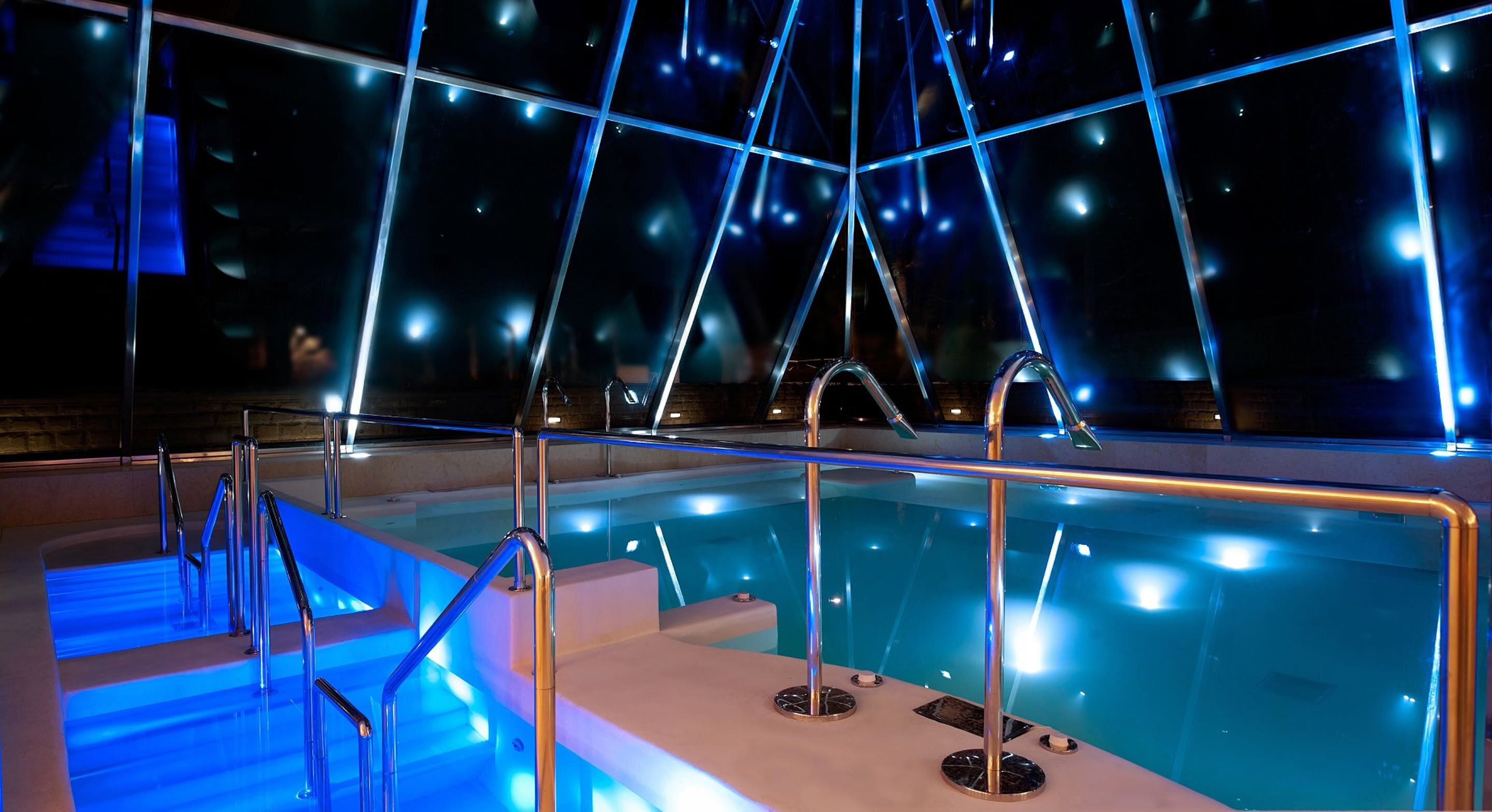 Piscine couverte