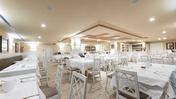 Colazione a buffet inclusa