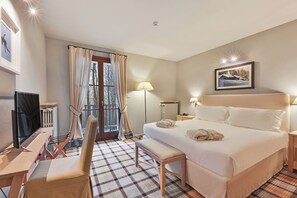 Rom (Charme) | Minibar, safe på rommet, lydisolert og barnesenger