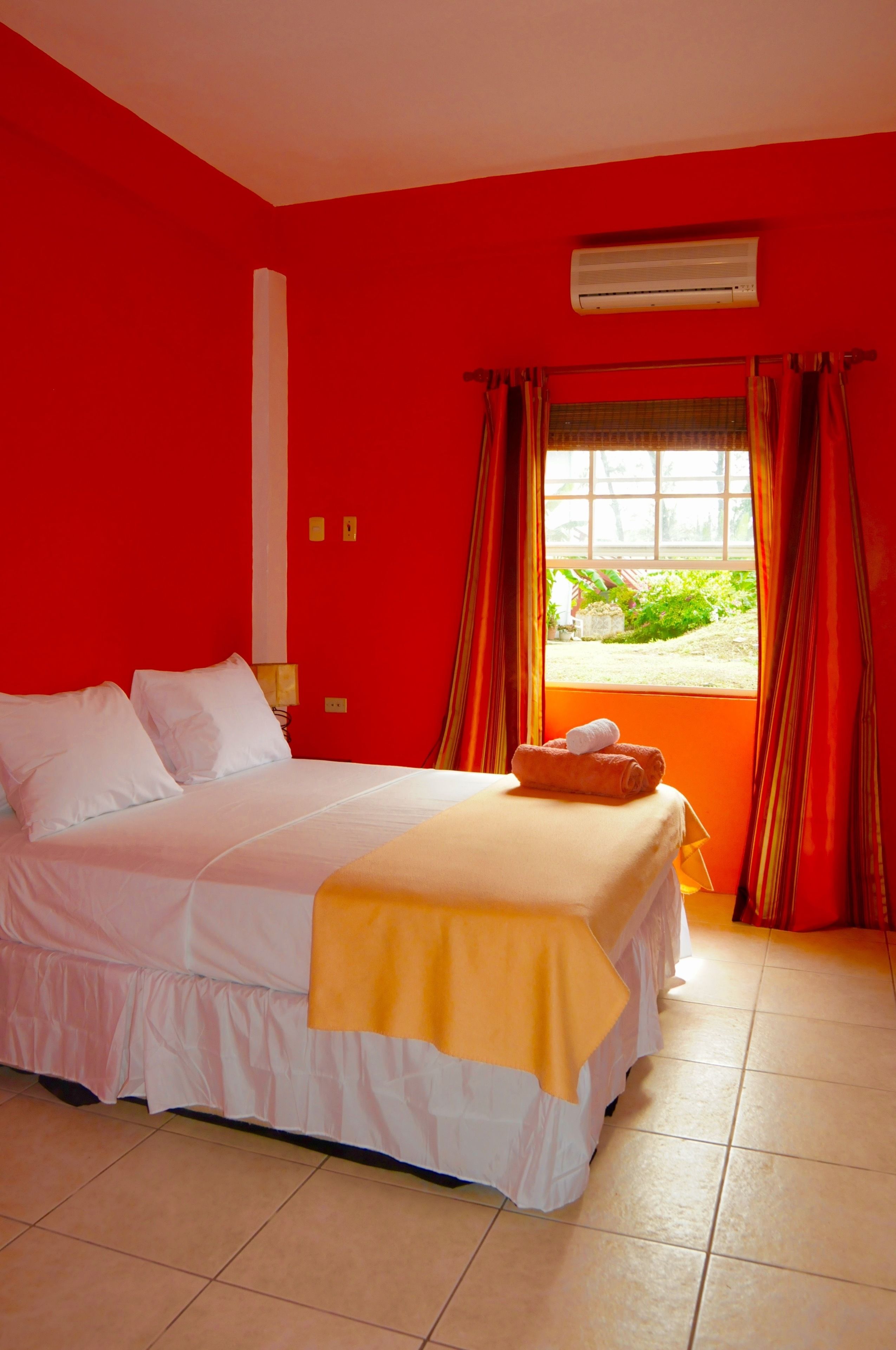 Individually decorated, free WiFi