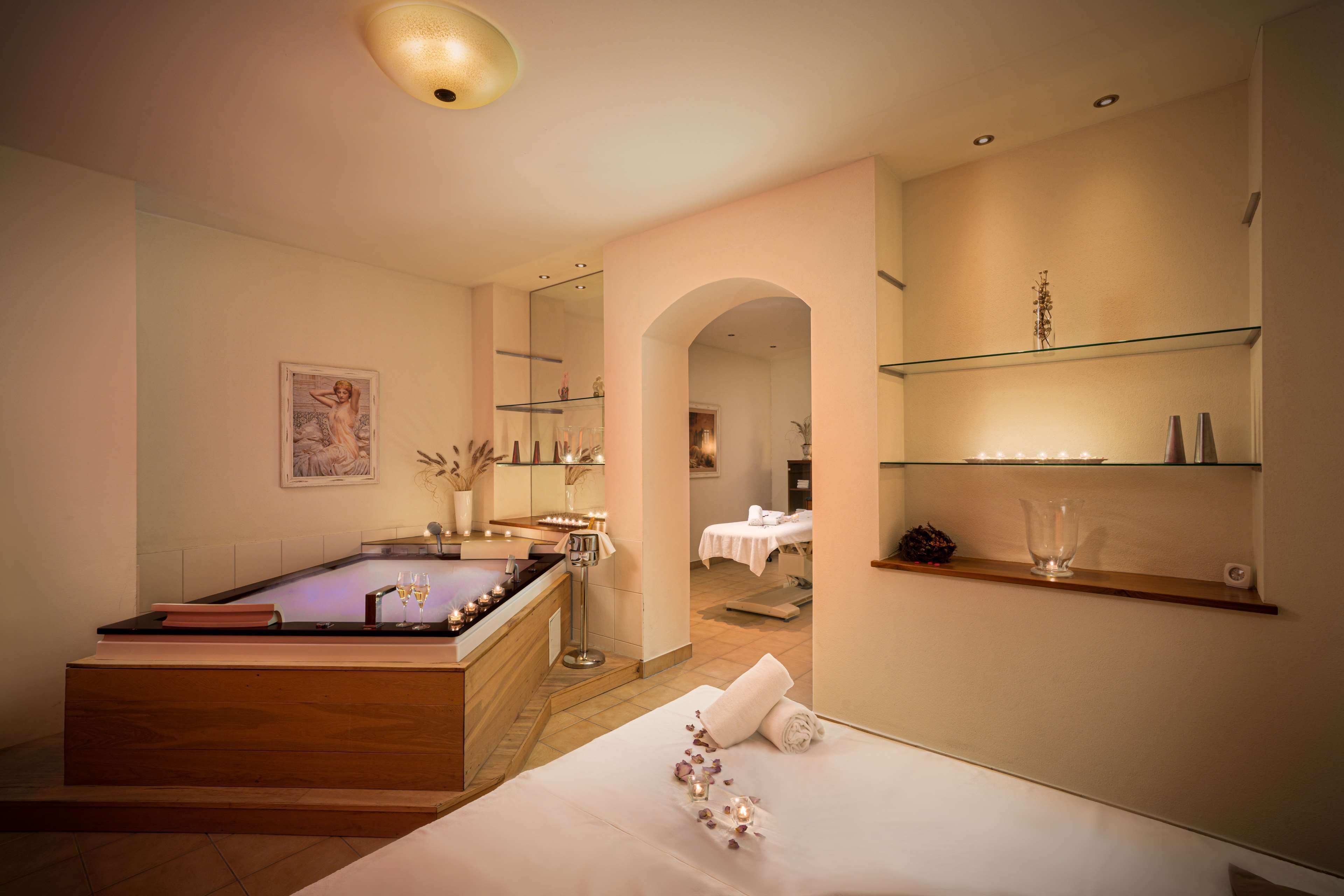 Minibar, in-room safe, desk, laptop workspace