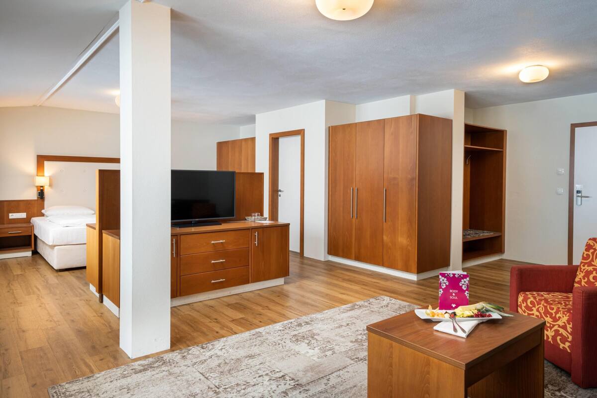 Suite, Mountain View | Living area | Flat-screen TV, foosball, table tennis