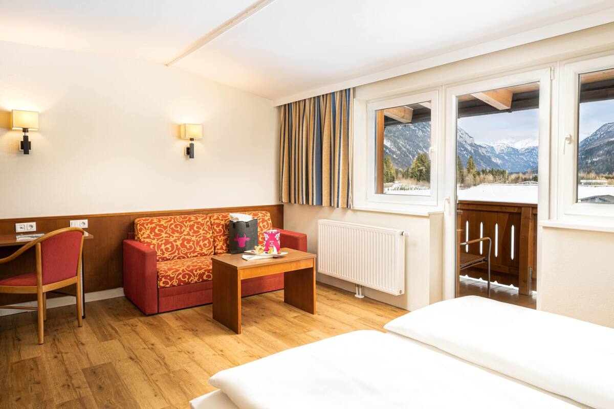 Standard Room, Mountain View (Double Room) | Minibar, in-room safe, desk, laptop workspace