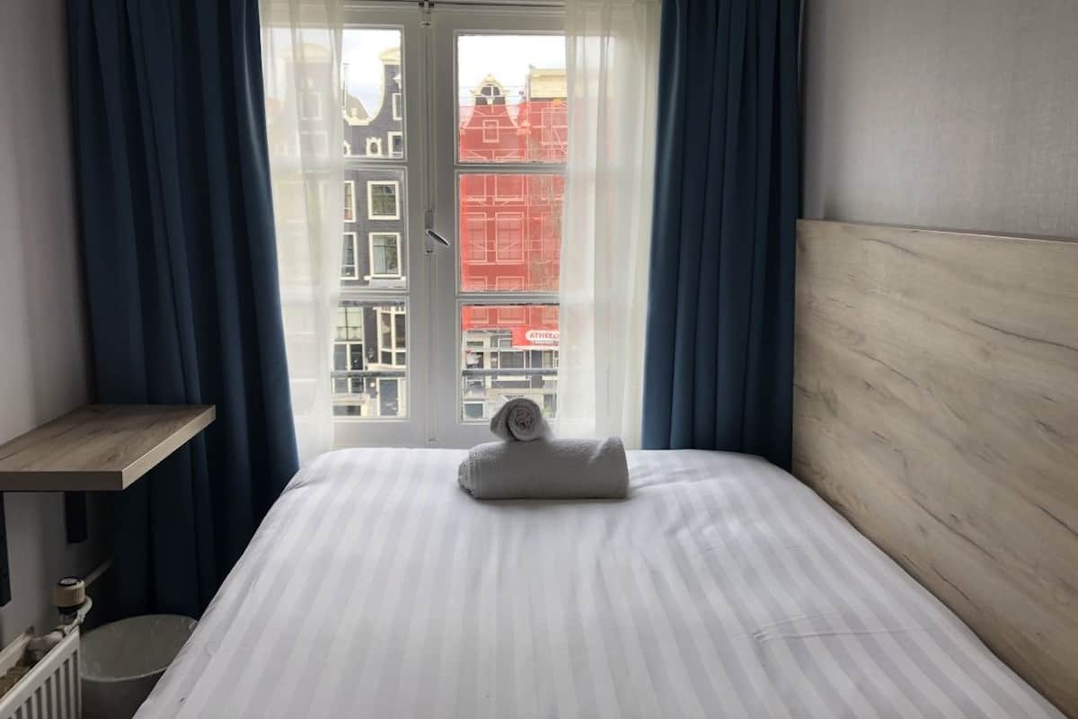 Double Room, 1 Large Twin Bed, Canal View (Small) | Bed sheets