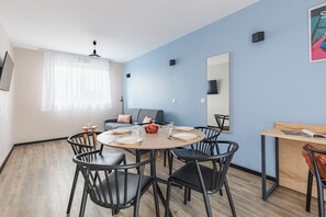 Appartement Supérieur, 2 chambres | Coin séjour
