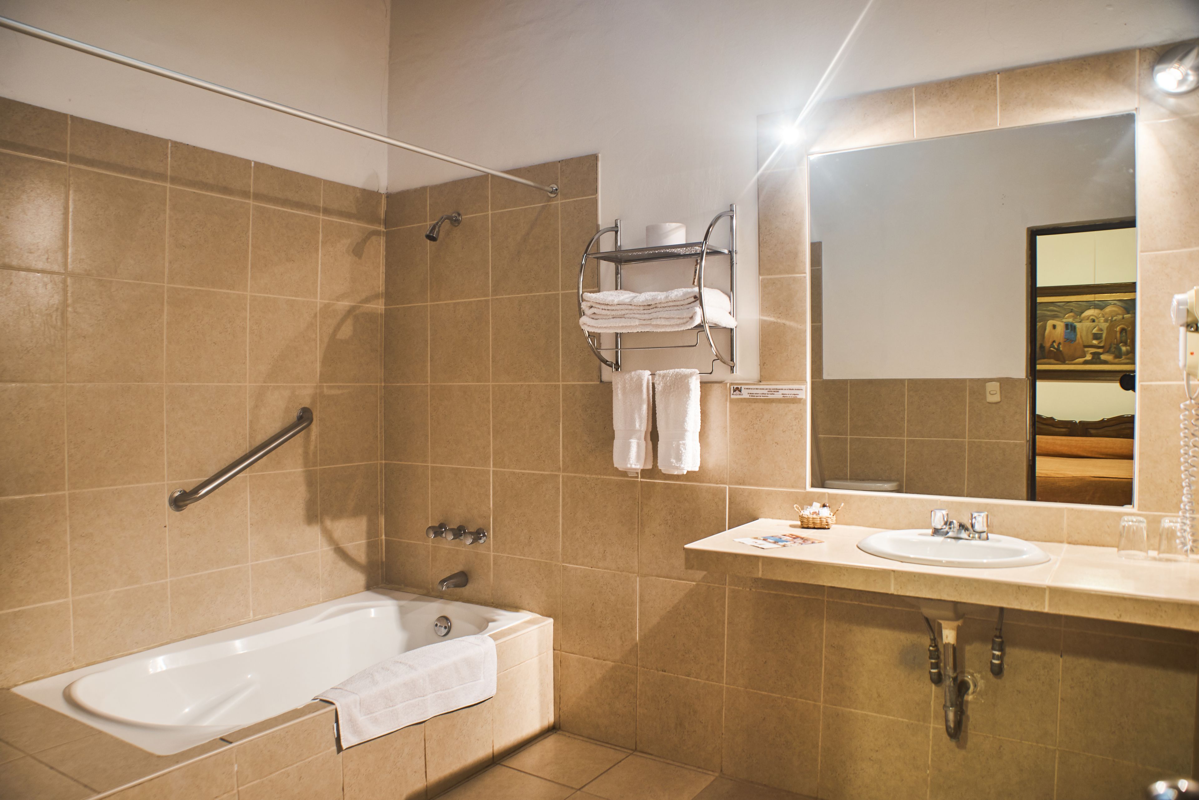 suite (master) | bathroom | hair dryer, towels