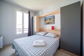 Apartemen, 1 kamar tidur | Kedap suara dan setrika/meja setrika