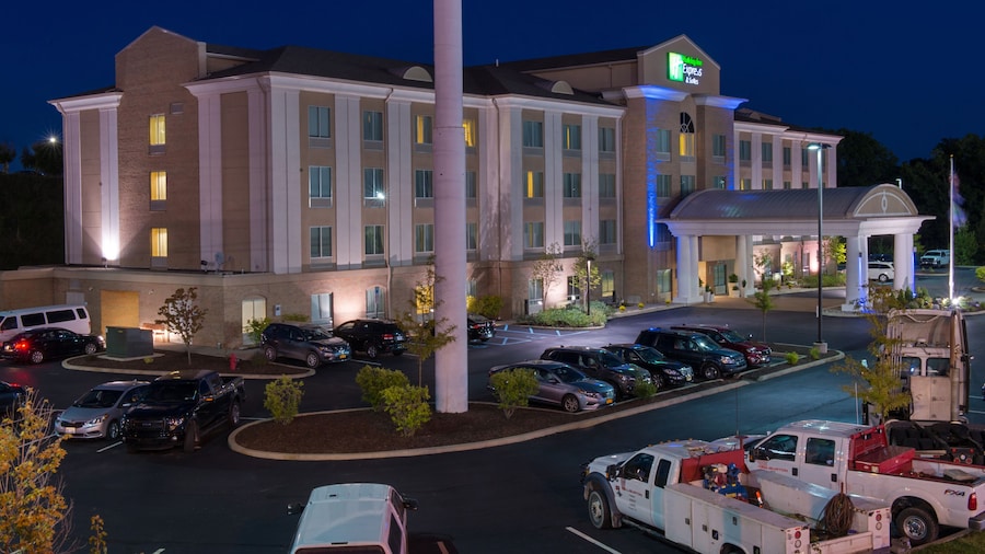 Holiday Inn Express Hotel and Suites Scranton by IHG
