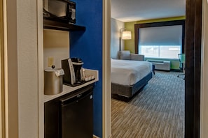 Standard Room, 1 King Bed (Walk-In Shower)