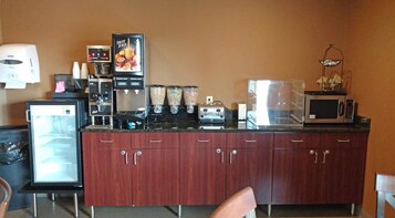 Free daily continental breakfast