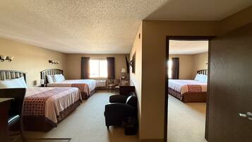 Family Suite, Non Smoking (1 King- 2 Queen Beds) | Iron/ironing board, rollaway beds, free WiFi, bed sheets