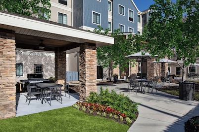 Staybridge Suites Omaha 80th And Dodge by IHG