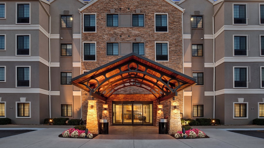 Staybridge Suites Omaha 80th And Dodge by IHG