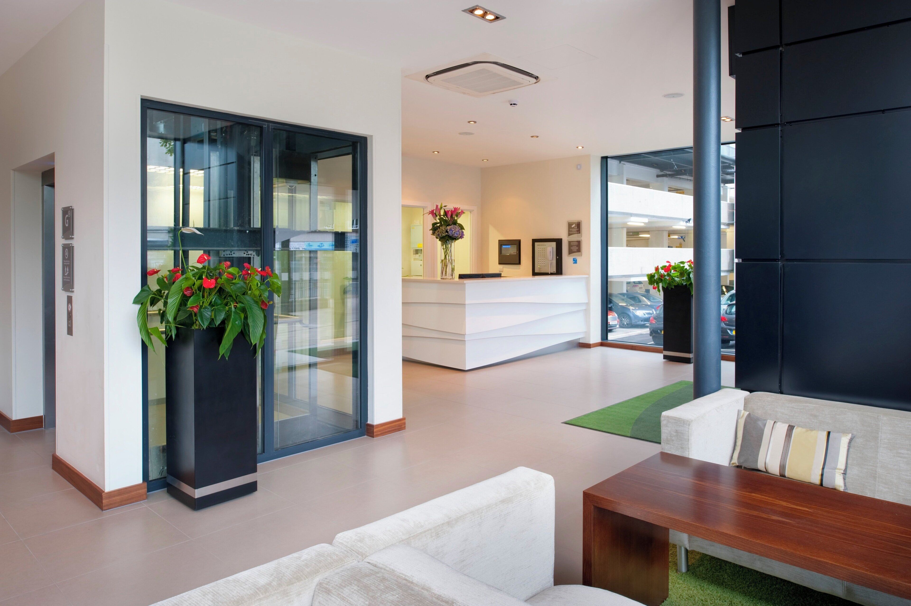 Photo - Holiday Inn Bristol City Centre by IHG