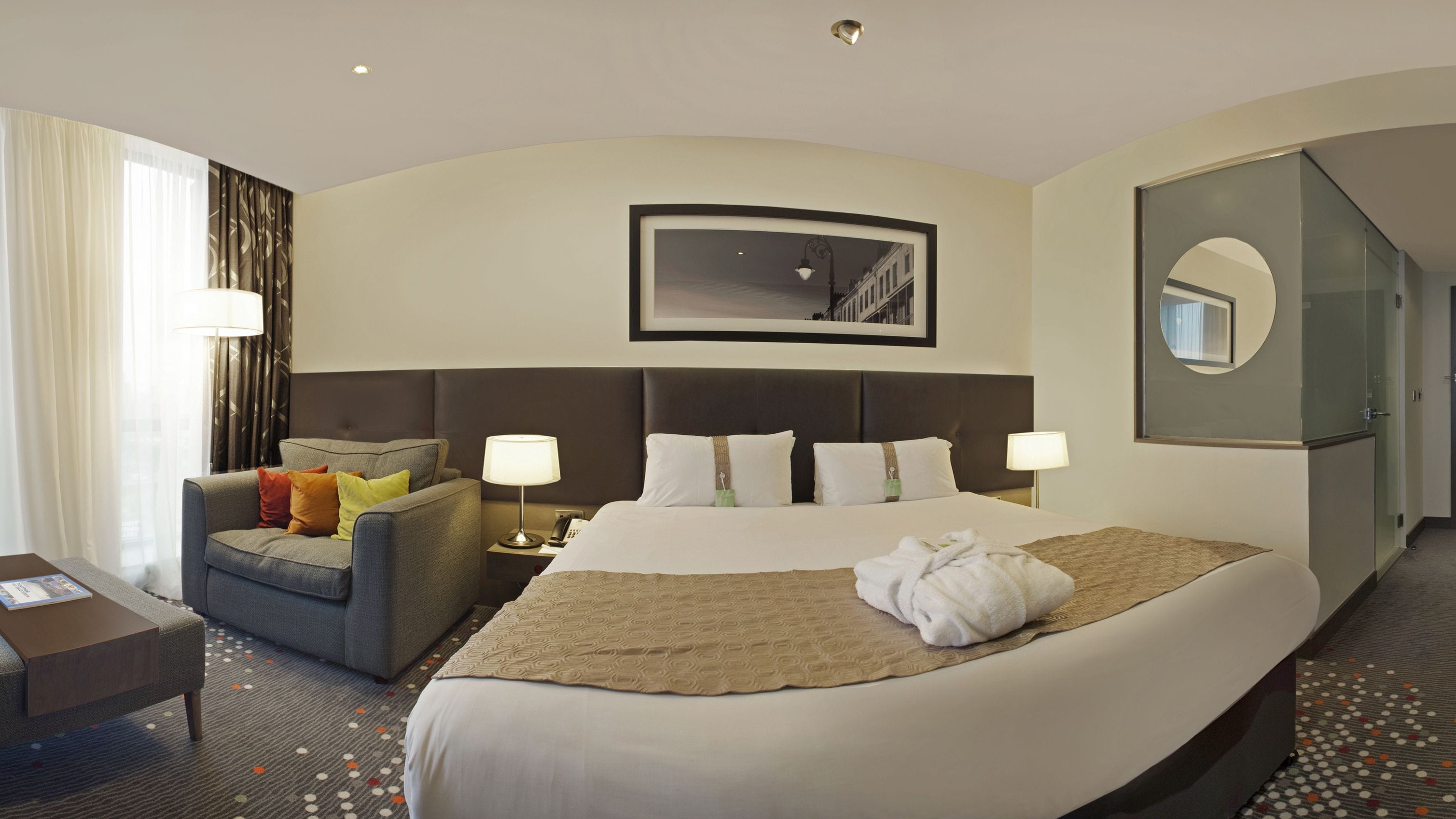 premium room, 1 king bed with sofa bed | 1 bedroom, in-room safe, desk, laptop workspace