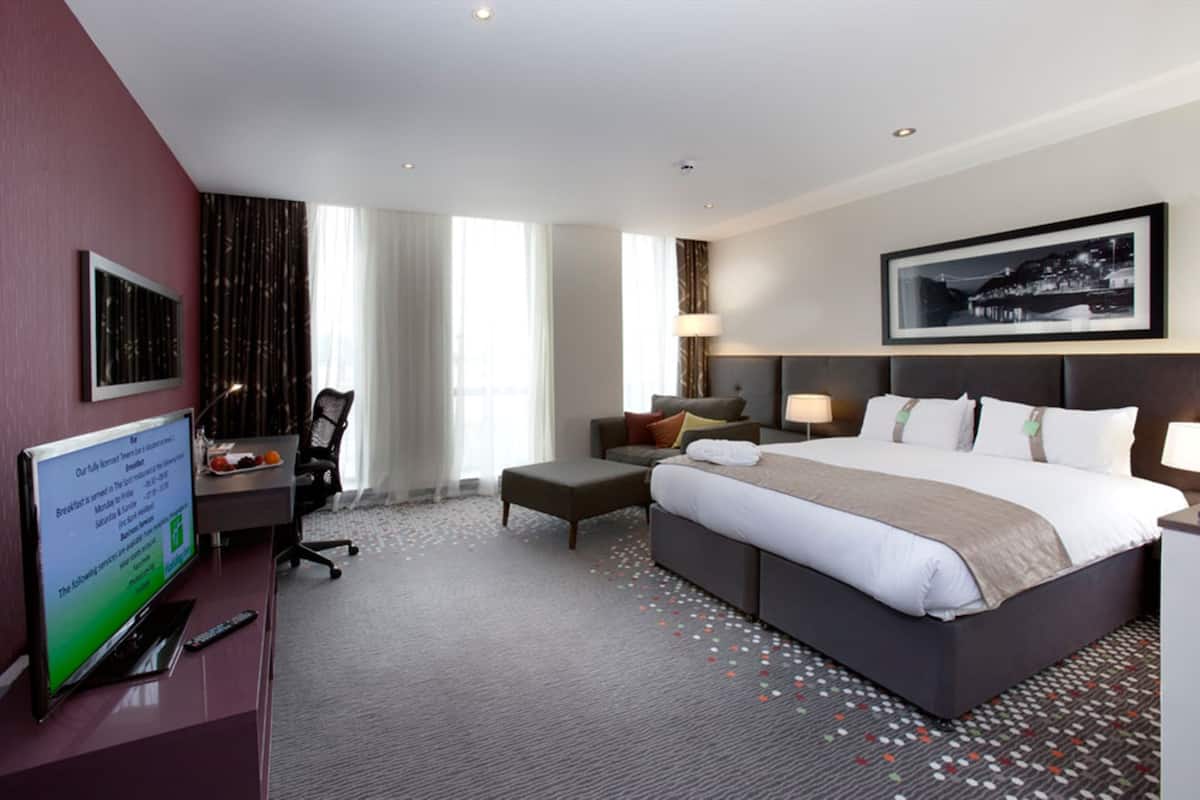 1 bedroom, in-room safe, desk, laptop workspace
