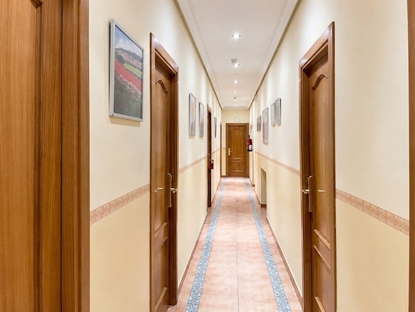 Hallway - Luz Madrid Rooms (Madrid)