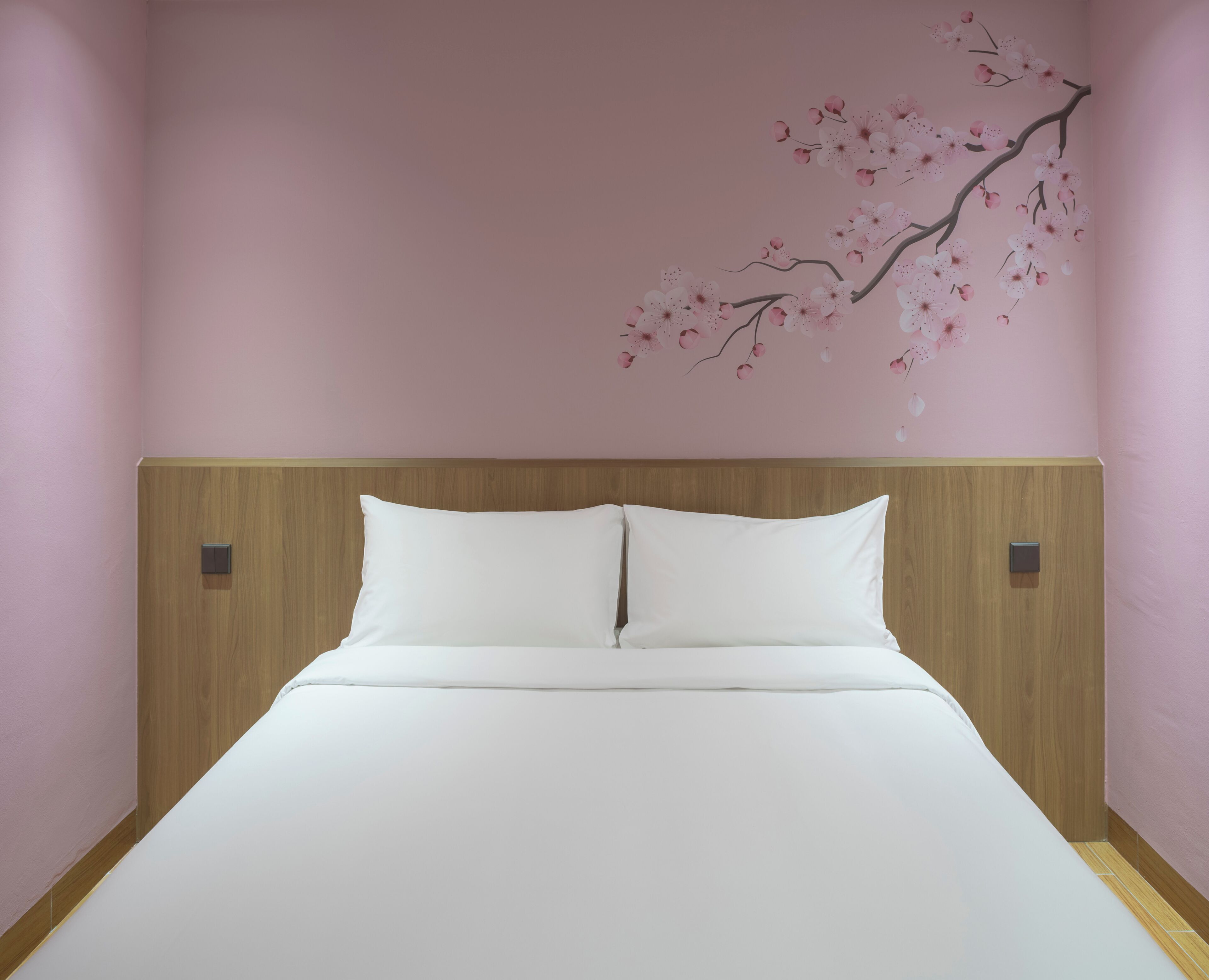 Blackout curtains, free WiFi, bed sheets
