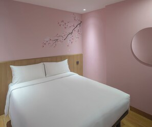 Blackout curtains, free WiFi, bed sheets - Hotel Sakura by Venue - Newly Renovated (Singapore)