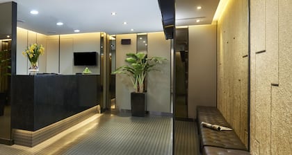 Hotel 81 Gold