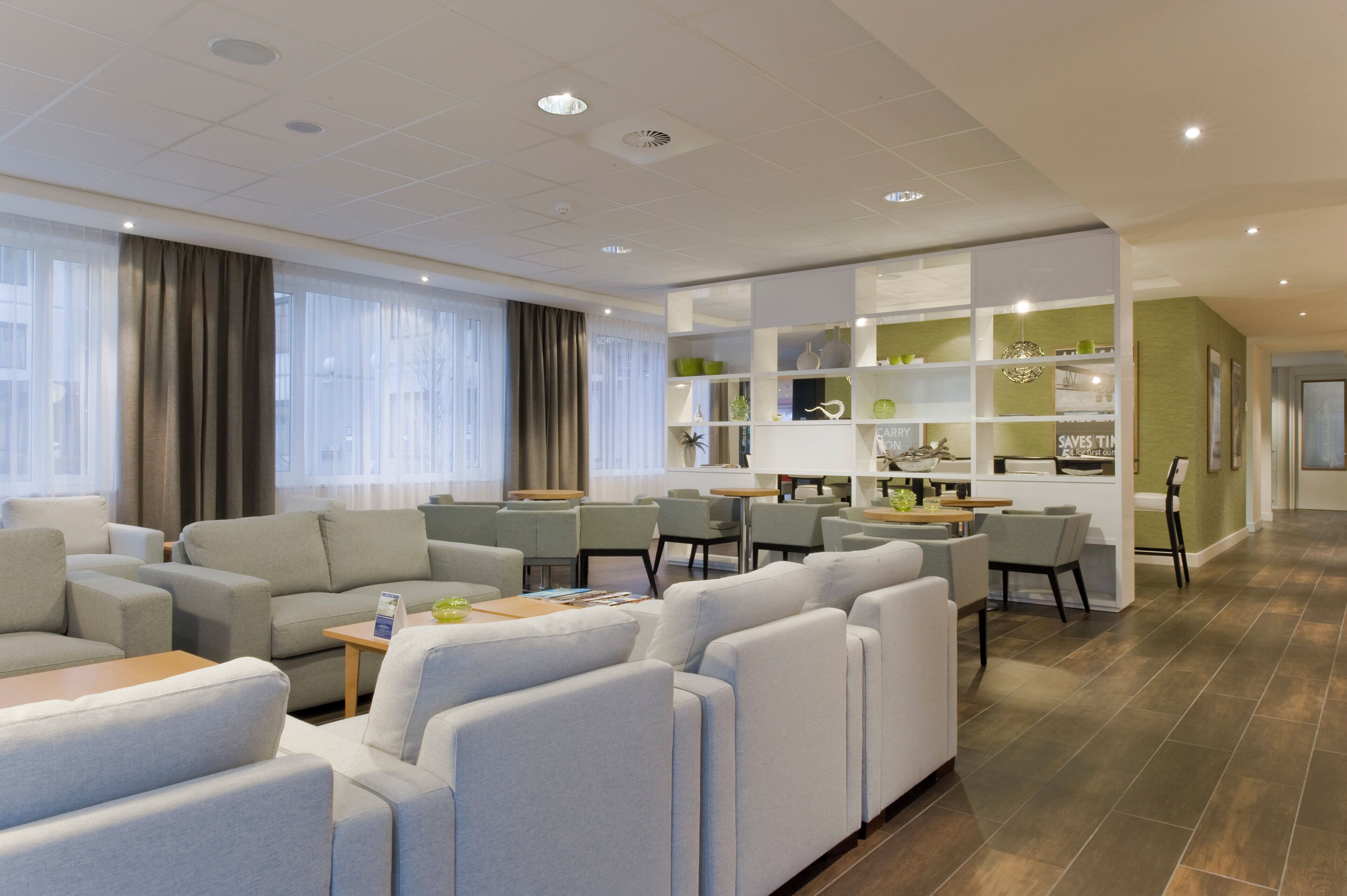 Photo - Holiday Inn Express Amsterdam - Schiphol by IHG