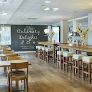 Holiday Inn Express Amsterdam - Schiphol by IHG