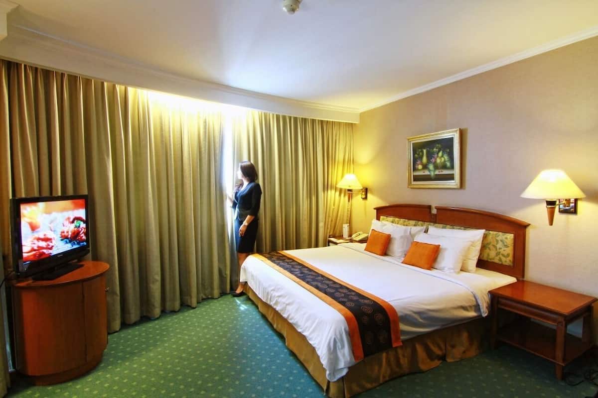 Executive-sviitti (GRAND ARKENSO SUITE) | 1 makuuhuone, minibaari, työpöytä, äänieristys