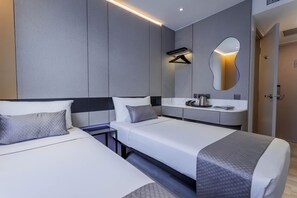 Cortinas blackout, wifi gratis y ropa de cama 