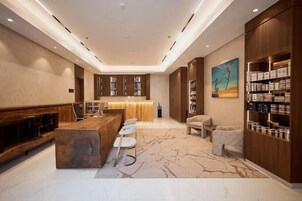 Couples treatment room(s), body treatments, aromatherapy