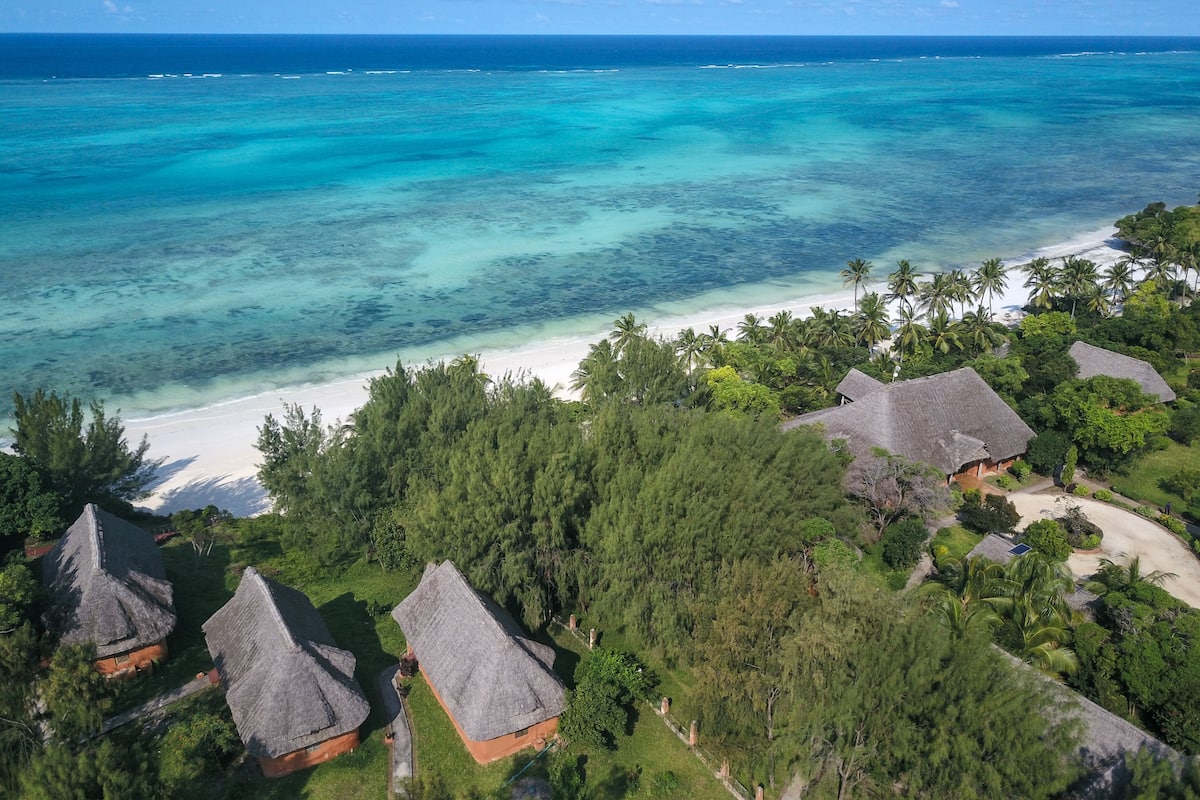 Villa (Ocean) | Luxe beddengoed, een kluis op de kamer, een bureau, gratis wifi