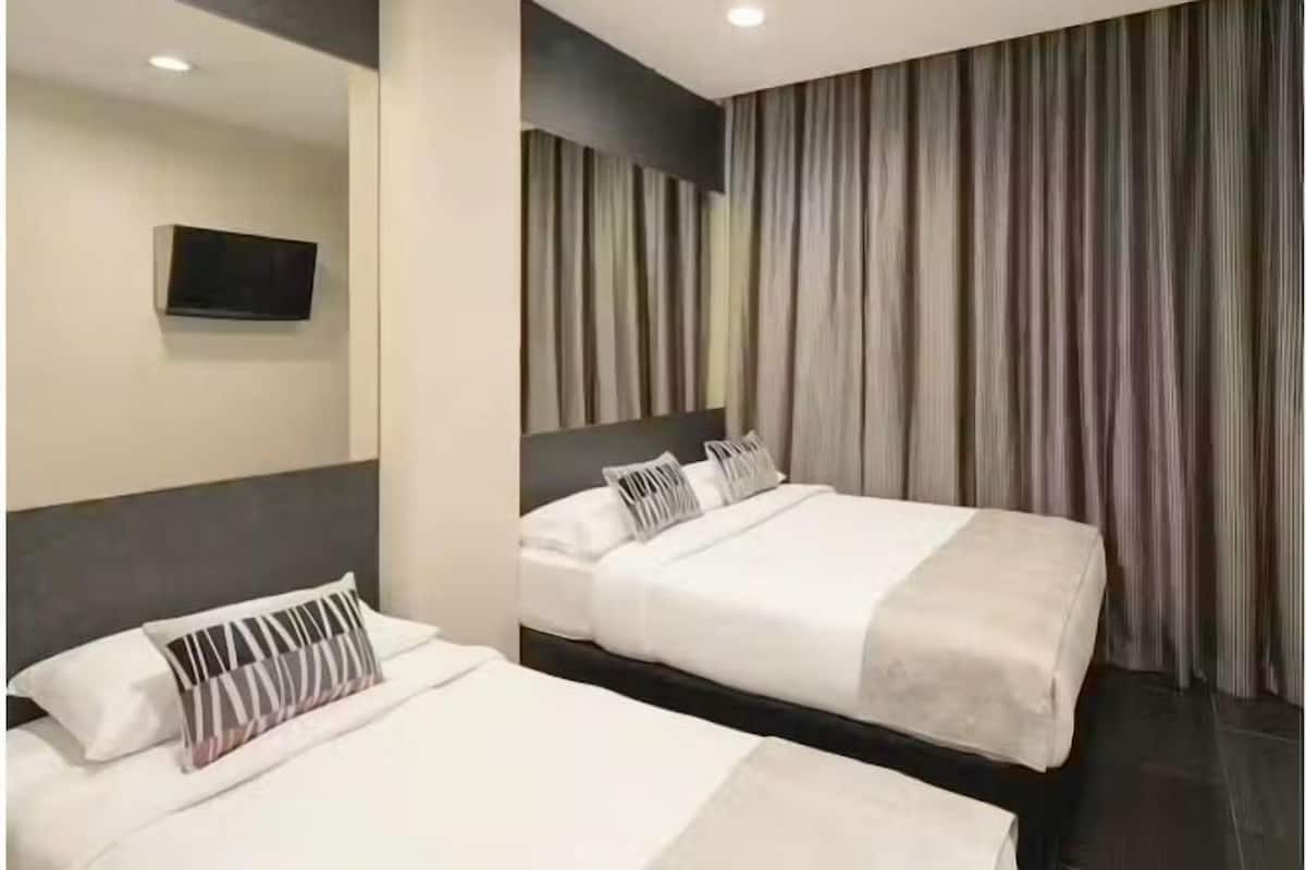 In-room safe, iron/ironing board, free WiFi, bed sheets