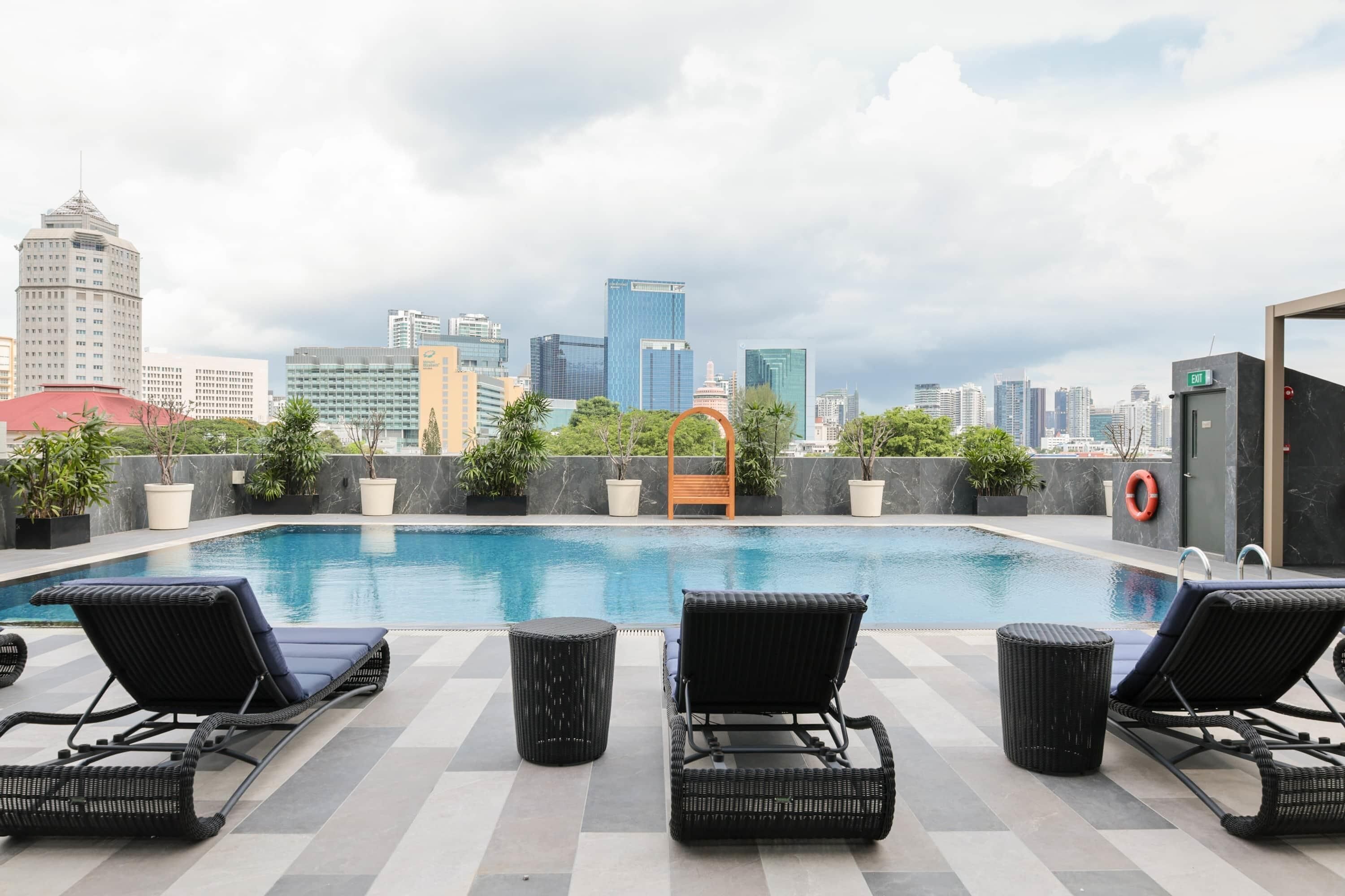 Kolam renang outdoor