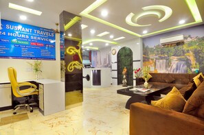 Televisi LCD 32-inci dengan saluran TV satelit dan TV