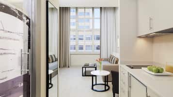 Duplex Loft | 私人厨房 | 电热水壶、拒绝一次性咖啡/茶过滤器、餐桌