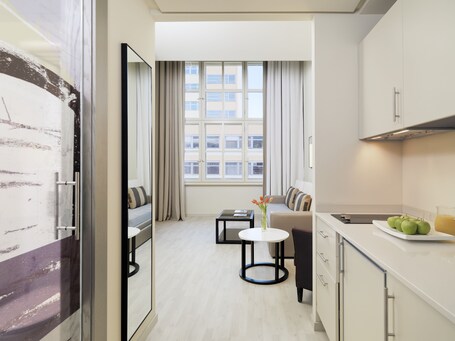 H10 Berlin Ku'Damm - view 2