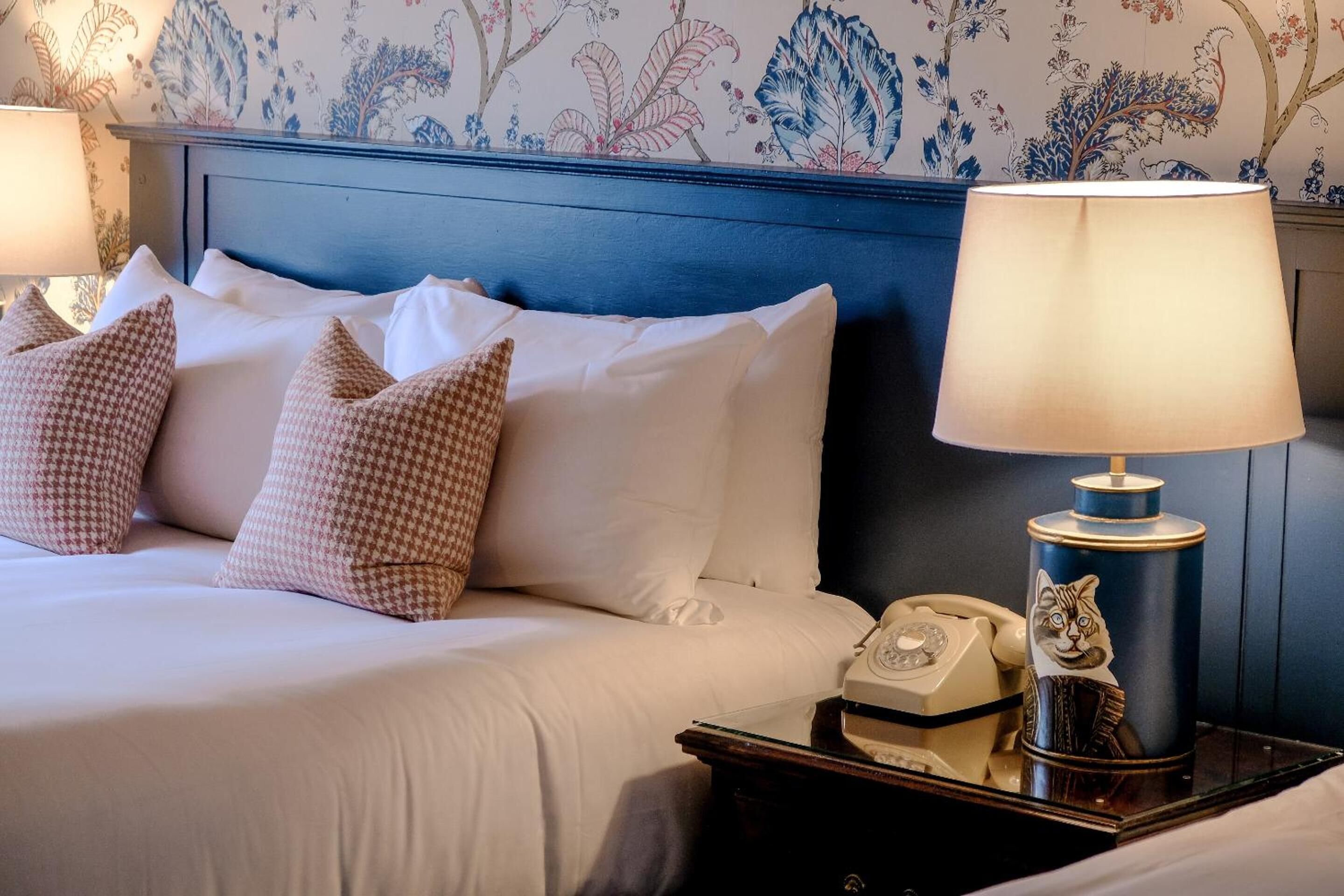 premium bedding, individually furnished, blackout curtains